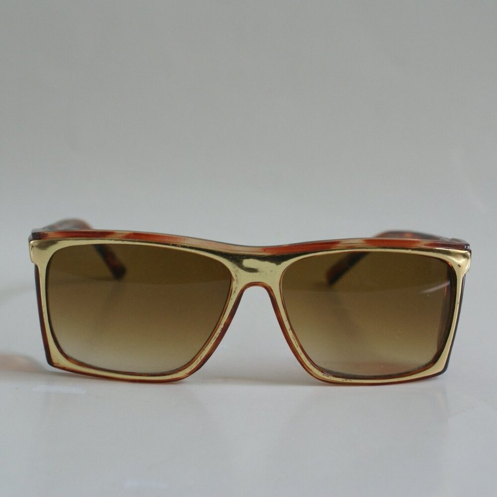 NWT Tru-Vintage 90's Plastic Rectangle w/Side Shield Sunglasses (Cry. Brn/Gold)